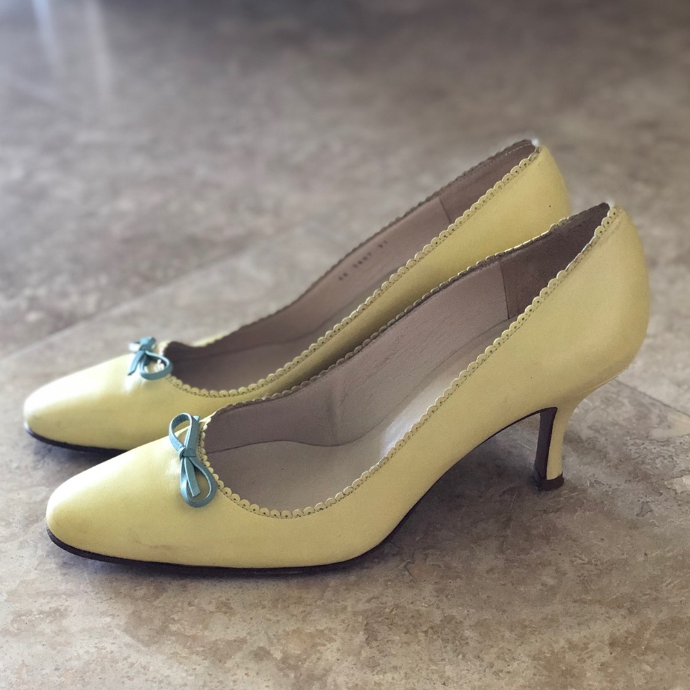 Very ladylike and pretty LK Bennett heels
